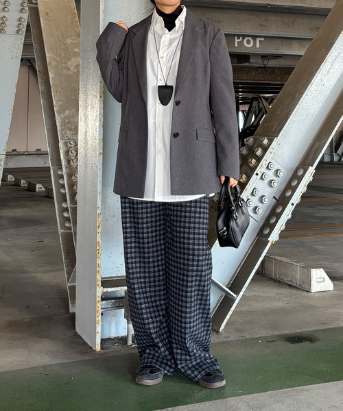 ISOOK（アイスー）の「【ISOOK / アイスー】ベーシックタートルネック / ハイネック 長袖 カットソー インナー Tシャツ シンプルトップス 白 黒 無地 ホワイト ブラック（Tシャツ/カットソー・レディース・ブラック/ホワイト・FREE）」の5枚目の写真