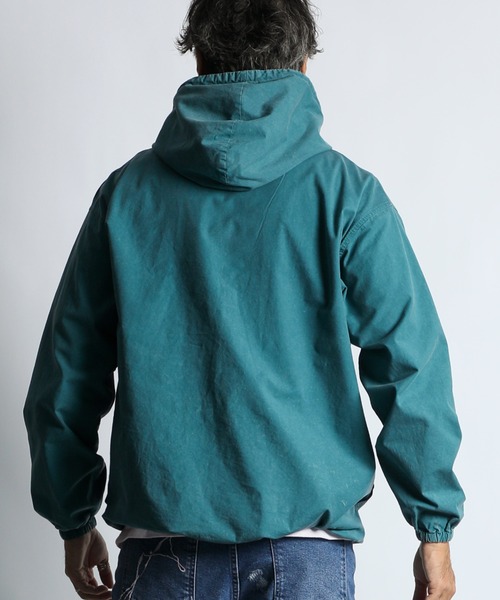 The DUFFER of ST.GEORGE（ザダファーオブセントジョージ）の「SULFUR DYE OXFORD PULLOVER HOODIE SHIRTS：サルファ染め オックスフォード シャツパーカー フードシャツ シャツアウター（パーカー・メンズ・ブラック/グリーン/オレンジ・SMALL/MEDIUM/LARGE/X-LARGE）」の11枚目の写真