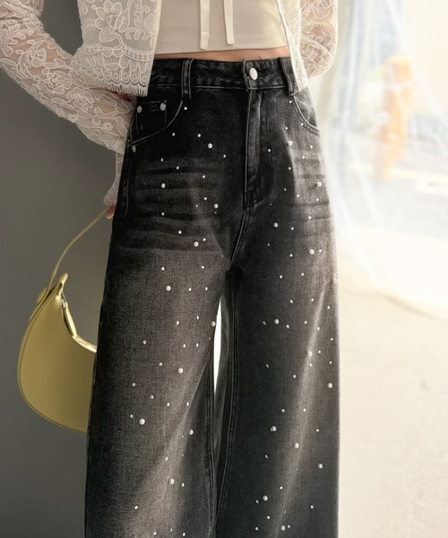 mily bilet(ミウィビレット)の「【新色ホワイト追加!】【mily bilet】カジュアルにきらめきを。パールビジューワイドストレートデニムパンツ(デニムパンツ・レディース・ブルー/ライトブルー/ブラック/ホワイト・MEDIUM/X-LARGE/LARGE/SMALL)」の15枚目の写真