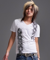 FUGA（フーガ）の「『FUGA/フーガ』パイソンプリントVネックTシャツ（Tシャツ/カットソー）」