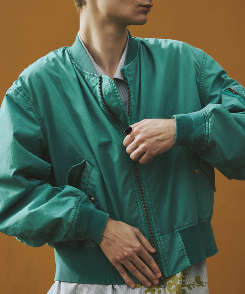 JOURNAL STANDARD（ジャーナルスタンダード）の「オーバー フィット ライト ボンバー ガーメントダイ ブルゾン（MA-1・メンズ・オレンジ/ブラック系その他/ライトブルー・LARGE/MEDIUM）」の9枚目の写真