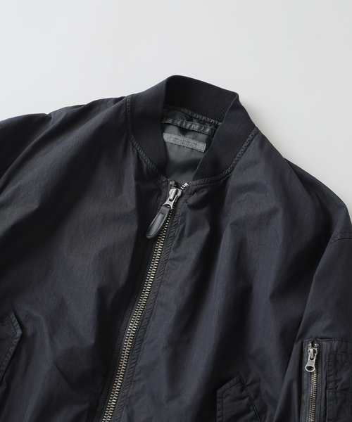 JOURNAL STANDARD（ジャーナルスタンダード）の「オーバー フィット ライト ボンバー ガーメントダイ ブルゾン（MA-1・メンズ・オレンジ/ブラック系その他/ライトブルー・LARGE/MEDIUM）」の17枚目の写真