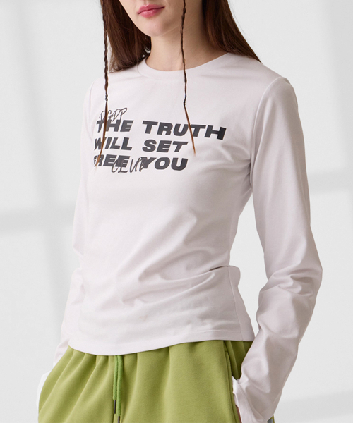 DANGLEDROP(ダングルドロップ)の「DGDP FREE YOU セミクロップロングスリーブホワイト(Tシャツ/カットソー・レディース・その他・FREE)」の1枚目の写真