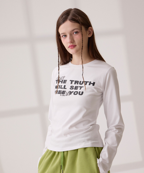 DANGLEDROP(ダングルドロップ)の「DGDP FREE YOU セミクロップロングスリーブホワイト(Tシャツ/カットソー・レディース・その他・FREE)」の3枚目の写真