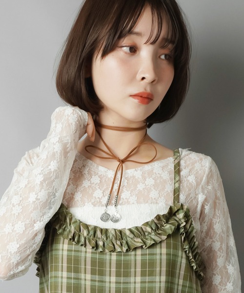 SPINNS(スピンズ)の「紐チョーカー/コイン(チョーカー・レディース・ホワイト/ブラウン/ブラック・ONESIZE)」の4枚目の写真