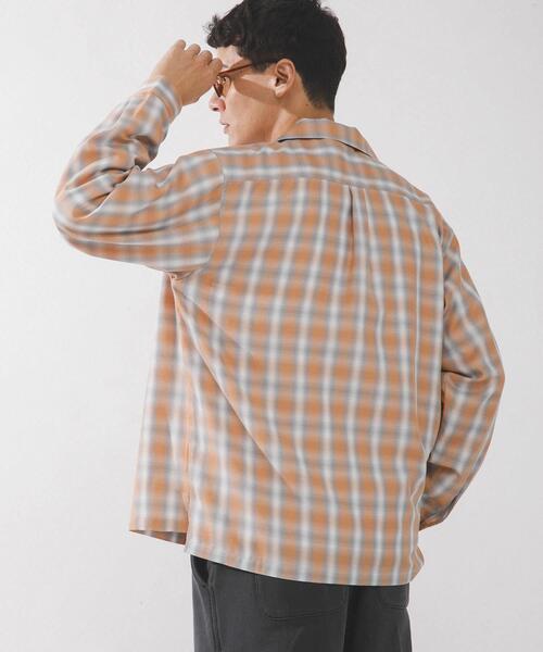 URBAN RESEARCH Sonny Label(アーバンリサーチサニーレーベル)の「オンブレチェックロングスリーブシャツ(シャツ/ブラウス・メンズ・オレンジ系その他/ホワイト系その他/ブルー系その他・MEDIUM/LARGE)」の16枚目の写真