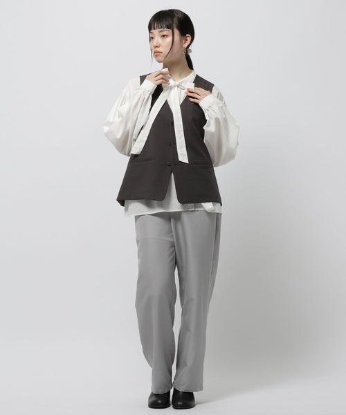 niko and...（ニコアンド）の「タックストレートパンツ（その他パンツ・レディース・ダークブラウン/グレー/チャコール・LARGE/MEDIUM）」の7枚目の写真