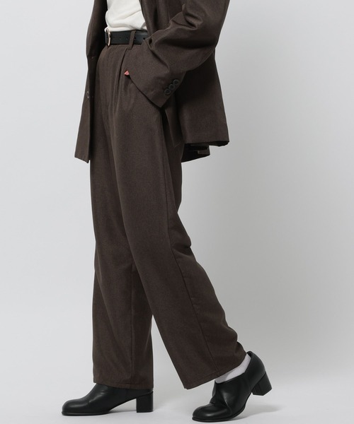 niko and...（ニコアンド）の「タックストレートパンツ（その他パンツ・レディース・ダークブラウン/グレー/チャコール・LARGE/MEDIUM）」の16枚目の写真