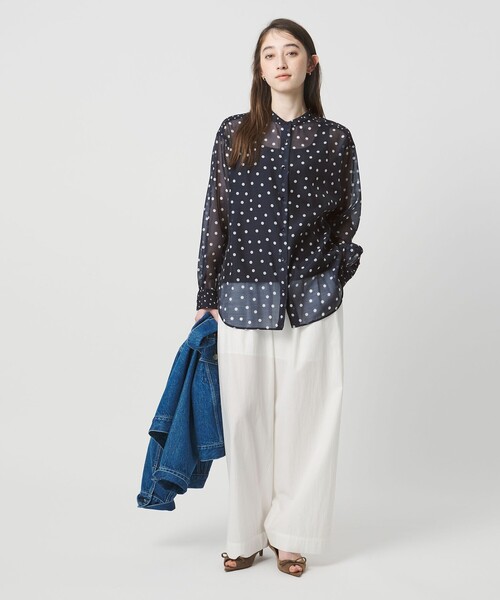 UNITED ARROWS（ユナイテッドアローズ）の「プリント バンドカラー シャツ（シャツ/ブラウス・レディース・ブラック/その他1/ネイビー・FREE）」の11枚目の写真