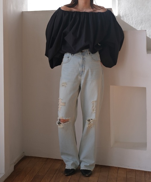 AKTE（アクテ）の「オフショルダーボリュームブラウス（シャツ/ブラウス・レディース・ブラック/ホワイト・FREE）」の7枚目の写真