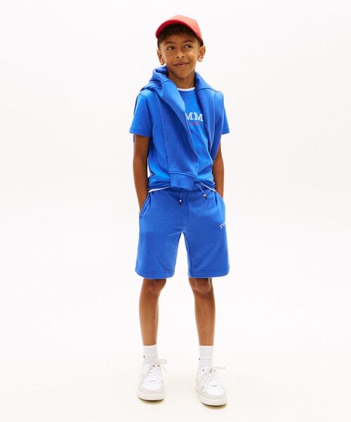 TOMMY HILFIGER(トミーヒルフィガー)の「BOYS モノグラムグラフィックTシャツ(Tシャツ/カットソー・キッズ・レッド/ホワイト/マルチ/ブルー・150cm/130cm/160cm/140cm/120cm)」の11枚目の写真