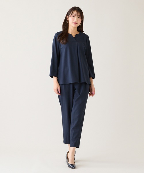 Rose Tiara(ローズティアラ)の「【セットアップ対応】【イージーケア】ストレッチツイルブラウス(シャツ/ブラウス・レディース・ネイビー/ベージュ・46/42/38)」の3枚目の写真