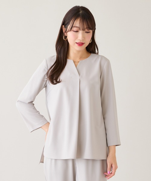 Rose Tiara(ローズティアラ)の「【セットアップ対応】【イージーケア】ストレッチツイルブラウス(シャツ/ブラウス・レディース・ネイビー/ベージュ・46/42/38)」の14枚目の写真