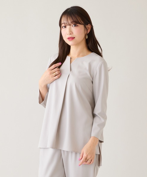 Rose Tiara(ローズティアラ)の「【セットアップ対応】【イージーケア】ストレッチツイルブラウス(シャツ/ブラウス・レディース・ネイビー/ベージュ・46/42/38)」の16枚目の写真