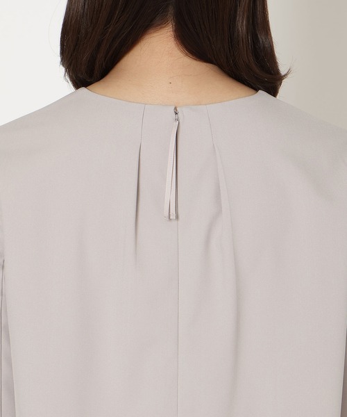 Rose Tiara(ローズティアラ)の「【セットアップ対応】【イージーケア】ストレッチツイルブラウス(シャツ/ブラウス・レディース・ネイビー/ベージュ・46/42/38)」の21枚目の写真