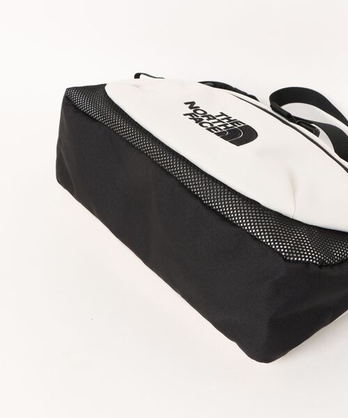 THE NORTH FACE(ザノースフェイス)の「【THE NORTH FACE/ザ ノースフェイス】リープショルダー(ショルダーバッグ・メンズ・ブラック/ホワイト/レッド・FREE)」の5枚目の写真