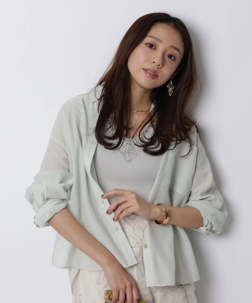 JUSGLITTY（ジャスグリッティー）の「シアーシャツ×レースニットＳＥＴ（ニット/セーター・レディース・チャコールグレー/ホワイト/ピンク/ミント・2）」の3枚目の写真