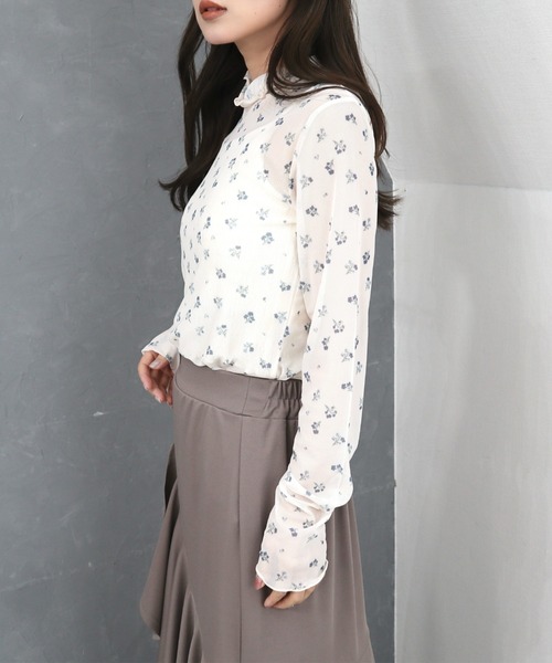CECIL McBEE（セシルマクビー）の「パワーネット小花柄タートルネック（Tシャツ/カットソー・レディース・アイボリー/チャコールグレー/ブラック・MEDIUM/LARGE）」の13枚目の写真