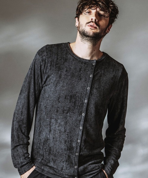 NO ID.(ノーアイディ)の「【NO ID.】Asymmetry Crew Neck Cardigan / アシンメトリー クルーネック カーディガン(カーディガン/ボレロ・メンズ・アイボリー/ブラック/グレー・ONE SIZE)」の3枚目の写真