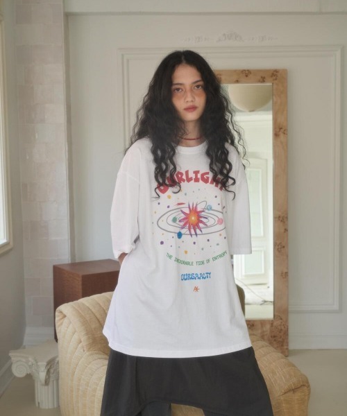 oursaalty（アウアソルティ）の「SAALTY SPACE OVERFIT T-SHIRT（Tシャツ/カットソー・レディース・スモークグレー/ホワイト・FREE）」の3枚目の写真