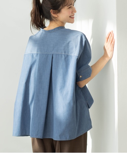 SHOO・LA・RUE（シューラルー）の「【体型カバー/洗濯機可】インせず着られる　デニムライクシャツ（シャツ/ブラウス・レディース・ホワイト/ブルー/ブラック・00）」の17枚目の写真
