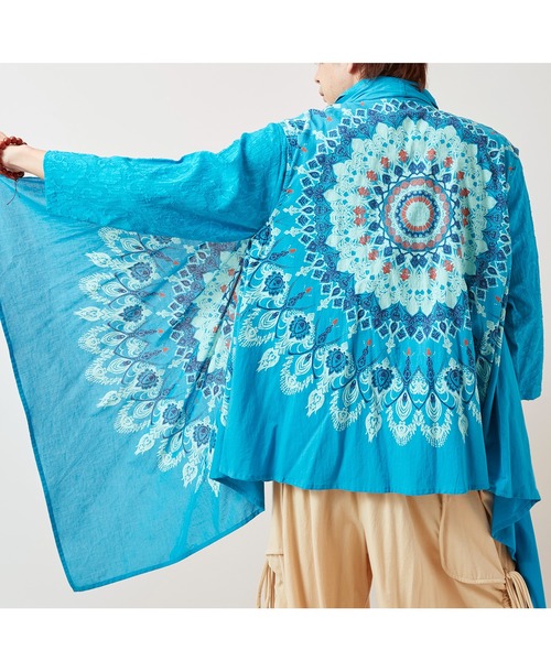 チャイハネ（チャイハネ）の「【チャイハネ】レレリアベスト型変形MEN'Sカーディガン（カーディガン/ボレロ・メンズ・ブルー/ブラック/ホワイト・FREE）」の5枚目の写真