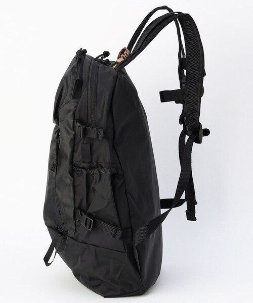 FREAK'S STORE（フリークスストア）の「FREDRIK PACKERS × FREAK'S STORE/フレドリックパッカーズ 別注 QUEST PACK/別注クエストパック　限定展開（バックパック/リュック・レディース・レオパード/ブラック・ONE SIZE）」の3枚目の写真