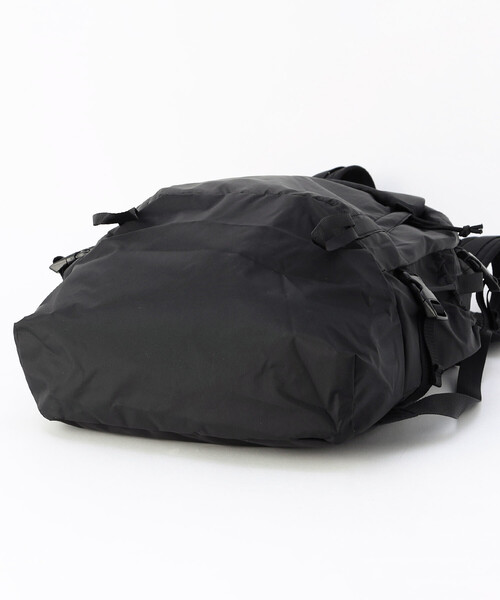 FREAK'S STORE（フリークスストア）の「FREDRIK PACKERS × FREAK'S STORE/フレドリックパッカーズ 別注 QUEST PACK/別注クエストパック　限定展開（バックパック/リュック・レディース・レオパード/ブラック・ONE SIZE）」の5枚目の写真