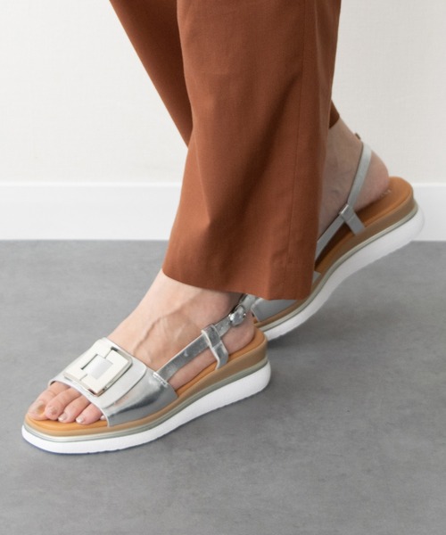 inter-chaussures(インターショシュール)の「【INTER-CHAUSSURES】バックルウエッジバックバンドサンダル(I62100)(サンダル・レディース・ホワイト/ブラック/シルバー・37/36/35/39)」の3枚目の写真