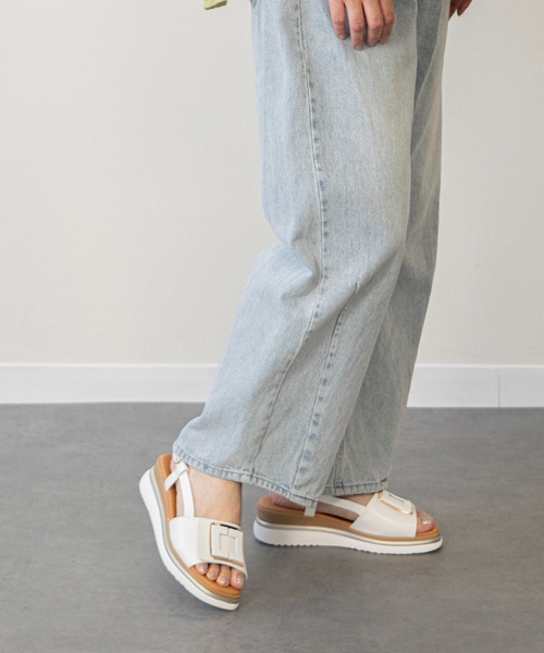 inter-chaussures(インターショシュール)の「【INTER-CHAUSSURES】バックルウエッジバックバンドサンダル(I62100)(サンダル・レディース・ホワイト/ブラック/シルバー・37/36/35/39)」の10枚目の写真