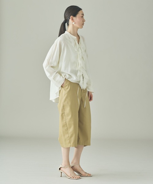 Curensology（カレンソロジー）の「Curensology(カレンソロジー)/ウォッシャブルラミーフリルブラウス（シャツ/ブラウス・レディース・ブルー系その他/ホワイト/グレー系その他2・FREE）」の5枚目の写真