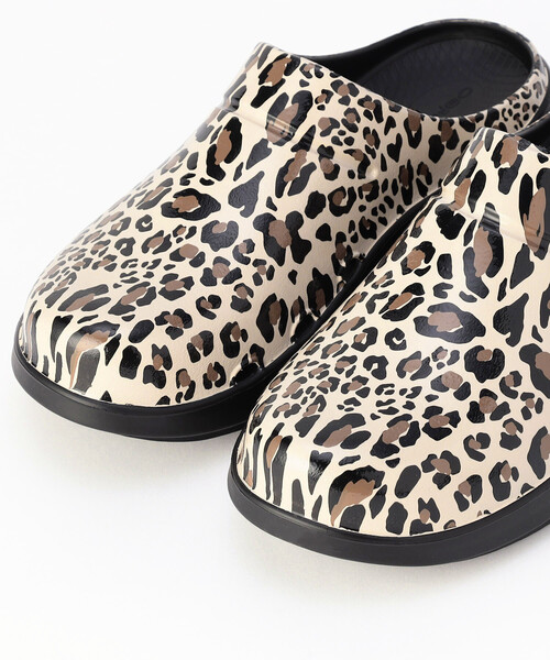OOFOS(ウーフォス)の「OOFOS/ウーフォス OOcloog Limited Leopard【26.0-28.0cm】(サンダル・メンズ・レオパード・8/7/9)」の6枚目の写真