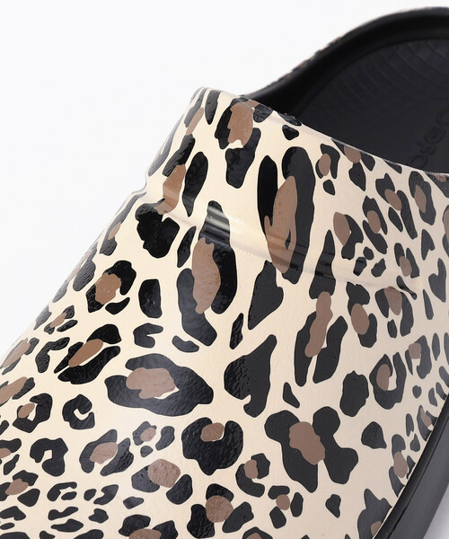 OOFOS(ウーフォス)の「OOFOS/ウーフォス OOcloog Limited Leopard【26.0-28.0cm】(サンダル・メンズ・レオパード・8/7/9)」の7枚目の写真