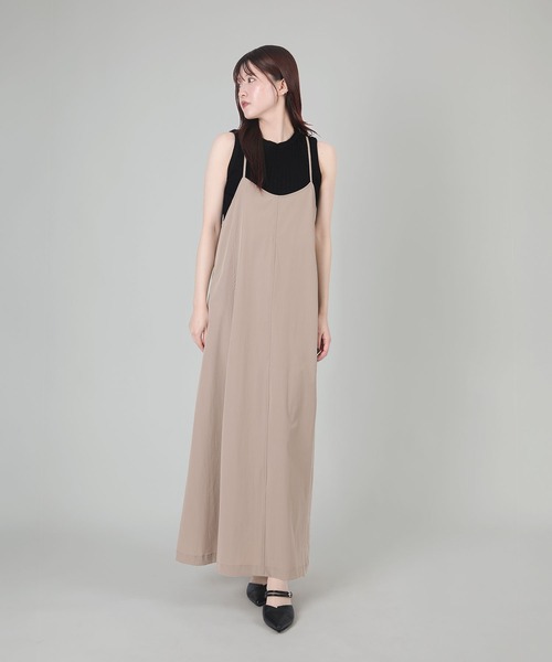 aimoha（アイモハ）の「バックリボンキャミソールワンピース【UVケア】（ワンピース・レディース・ダークグレー/ブラック/グレイッシュベージュ・FREE）」の22枚目の写真