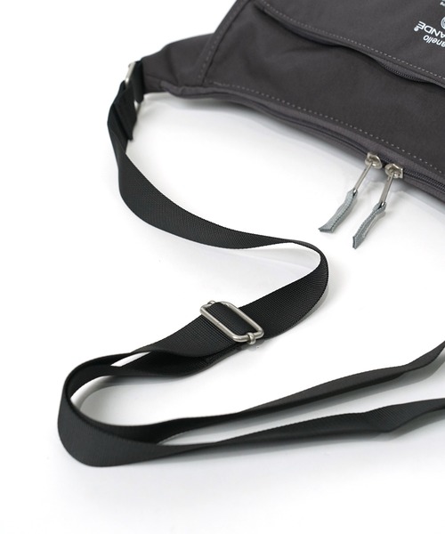 anello（アネロ）の「"02"≪anello GRANDE≫CABIN/キャビン 10ポケット ショルダーバッグ（ショルダーバッグ・レディース・ネイビー/グレイッシュベージュ/ブラック/ダークグレー・ONE SIZE）」の17枚目の写真