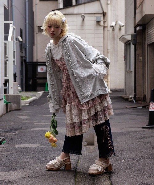 リボン装飾 グレー フルジップパーカー　　ローズティアラ46 ダンボールニットフリルパーカー | ローズティアラ(Rose Tiara