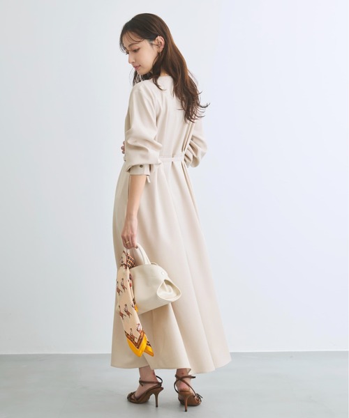 COHINA(コヒナ)の「リネンライクタックフレアワンピース 【低身長・小柄女性】(ワンピース・レディース・ネイビー/ベージュ・REGULAR/SHORT)」の4枚目の写真