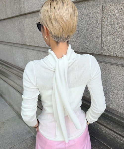 JENNE(ジェンヌ)の「バックリボンラメトップス(Tシャツ/カットソー・レディース・ブラック/ホワイト・LARGE/MEDIUM/SMALL)」の4枚目の写真