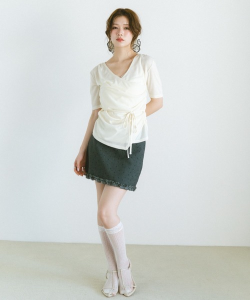 VANNIE U（ヴァニーユー）の「ドレープカシュクールトップス（Tシャツ/カットソー・レディース・ブラック/アイボリー・FREE）」の16枚目の写真