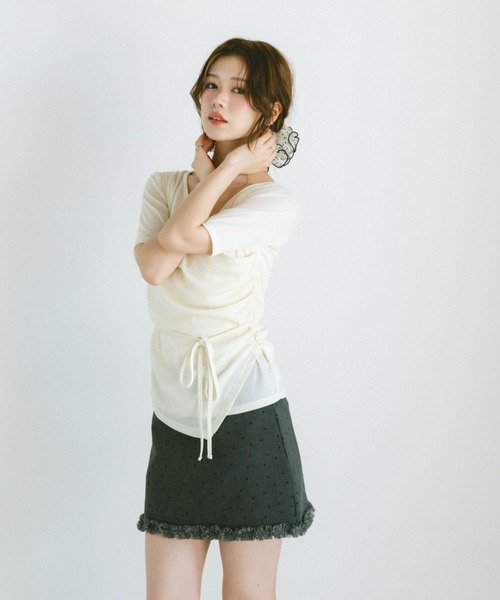 VANNIE U（ヴァニーユー）の「ドレープカシュクールトップス（Tシャツ/カットソー・レディース・ブラック/アイボリー・FREE）」の3枚目の写真