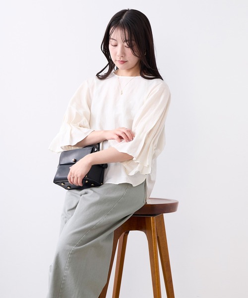 MICA&DEAL（マイカ＆ディール）の「タックスリーブブラウス〈セットアップ対応〉（シャツ/ブラウス・レディース・オフホワイト/チャコールグレー/ブラウン・FREE）」の6枚目の写真