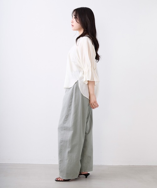 MICA&DEAL（マイカ＆ディール）の「タックスリーブブラウス〈セットアップ対応〉（シャツ/ブラウス・レディース・オフホワイト/チャコールグレー/ブラウン・FREE）」の11枚目の写真