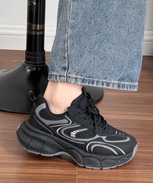 yuue' ( wear )(ユーイ)の「厚底ボリュームダッドスニーカー/スポーツシューズ(スニーカー・レディース・シルバー/ブラック・24.5cm/23.5cm)」の11枚目の写真