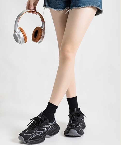 yuue' ( wear )(ユーイ)の「厚底ボリュームダッドスニーカー/スポーツシューズ(スニーカー・レディース・シルバー/ブラック・24.5cm/23.5cm)」の7枚目の写真