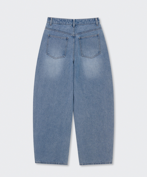 MUSINSA STANDARD WOMAN（ムシンサスタンダードウーマン）の「ウィメンズカーブドデニムパンツ[ライトインディゴ]（デニムパンツ・レディース・その他・30/24/25/26/27/28/29）」の4枚目の写真