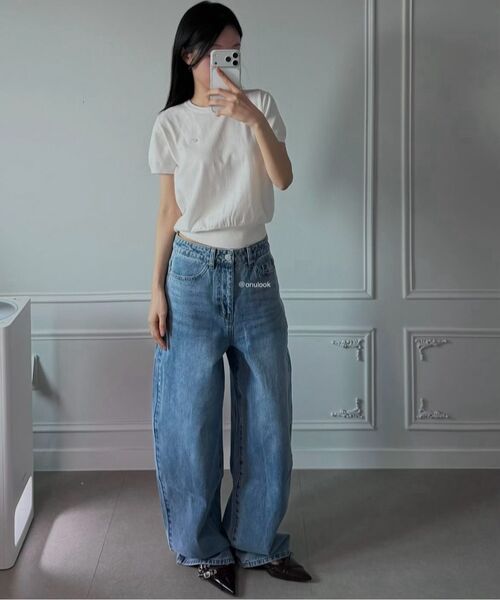 MUSINSA STANDARD WOMAN（ムシンサスタンダードウーマン）の「ウィメンズカーブドデニムパンツ[ライトインディゴ]（デニムパンツ・レディース・その他・30/24/25/26/27/28/29）」の9枚目の写真