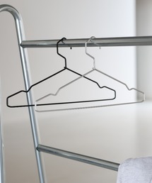 DULTON（ダルトン）の「ALUMINUM HANGER HEXAGON/ハンガー（収納グッズ）」