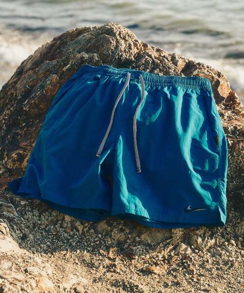 417 EDIFICE(フォーワンセブンエディフィス)の「NIKE SWIM (ナイキ スイム) 限定 ボレーショーツ(その他パンツ・メンズ・グリーン/チャコールグレー/ベージュ/ブラック・MEDIUM/XX-LARGE/X-LARGE/LARGE)」の4枚目の写真