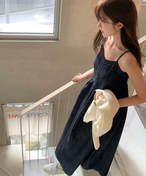 semplice（センプリチェ）の「キャミソール デニムワンピース（ワンピース・レディース・ネイビー・F）」の13枚目の写真