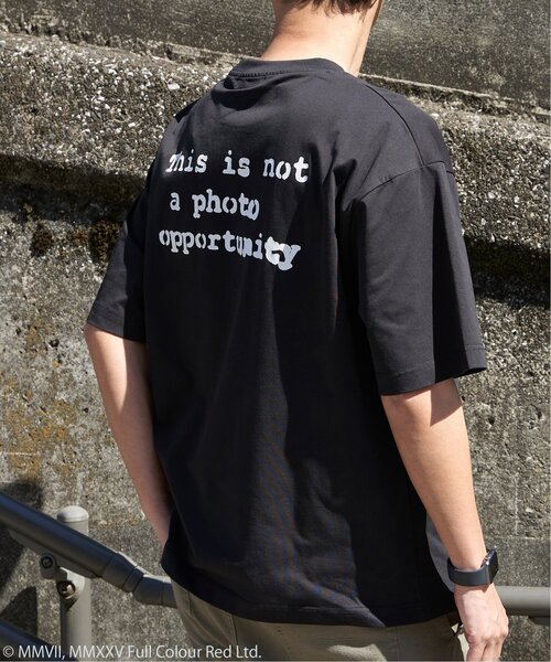VENCEEXCHANGE(ヴァンスエクスチェンジ)の「【接触冷感】Banksy バンクシー Girl with Balloon プリントT(Tシャツ/カットソー・メンズ・ブラック/チャコール/アイボリー・L/M/LL)」の3枚目の写真